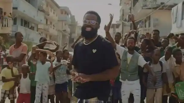 VIDEO: Afro B – Amina (Remix) Ft. Wande Coal