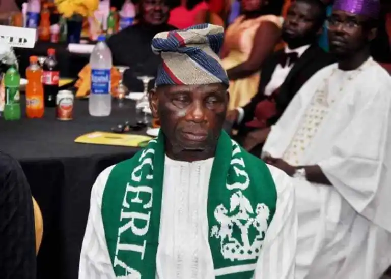 FG mourns as national flag designer dies
