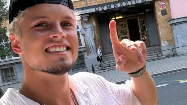 Biography & Career of Jon Marianek