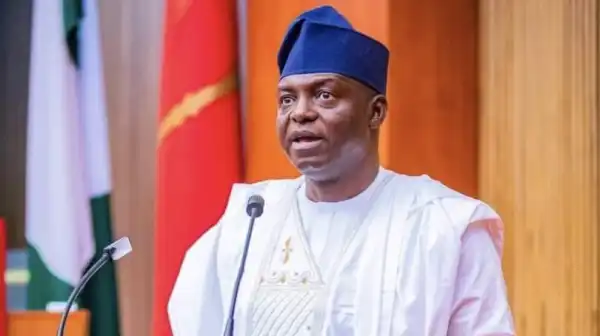 APC National Chairman receives defectors from NNPP, PDP in Kano