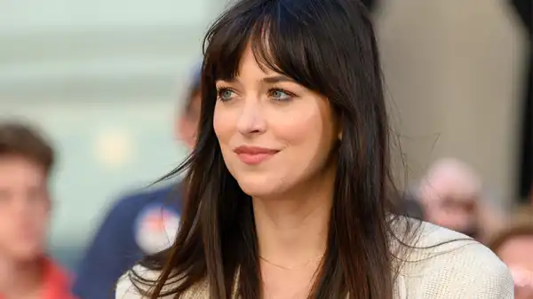 Madame Web Set Photos Tease Dakota Johnson’s Other Heroic Endeavors