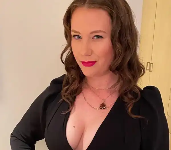 Career & Net Worth Of Elizabeth Ann Hanks