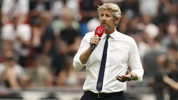 Edwin van der Sar responds to fresh rumours of Man Utd director of football approach