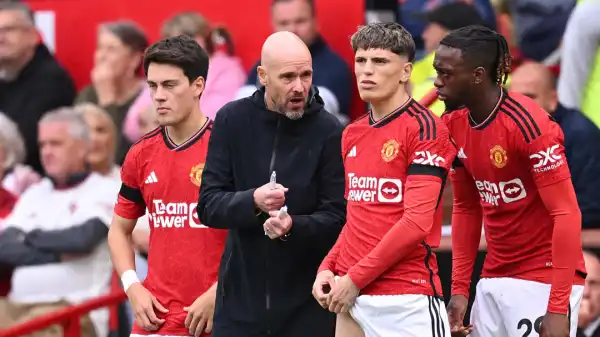 Erik ten Hag claims Man Utd individuals must 