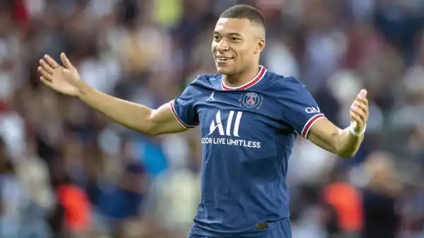 Francesco Totti defends Kylian Mbappe