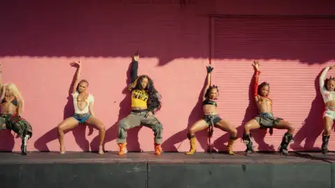 Uncle Waffles & Royal Musiq - ZENZELE ft. CowBoii, Xduppy & Uncool MC (Video)