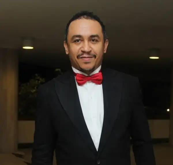 Daddy Freeze addresses ladies who set benchmarks for relationships
