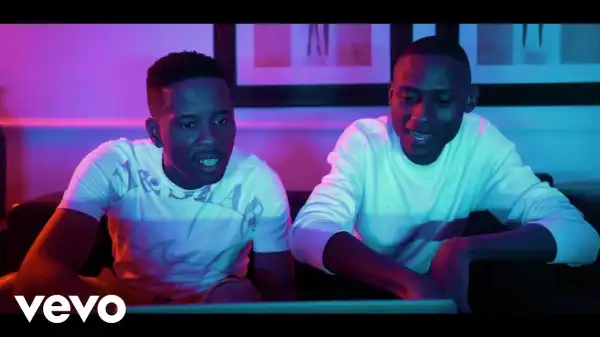 DJ Stokie – Awukhuzeki ft. Ommit, Sobzeen & Zee_nhle (Video)