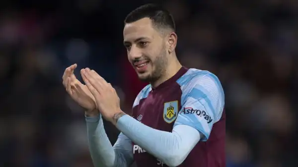 Dwight McNeil completes Everton move