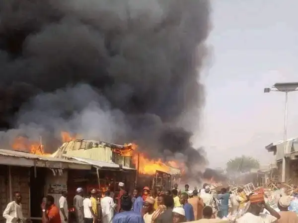 Midnight fire destroys 22 shops at Kwara market