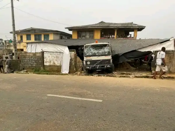Lagos: Six worshippers crushed as sand-laden truck crashes into church in Epe