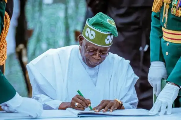 Tinubu signs Executive Order for remittance of oil, gas revenue to federation account