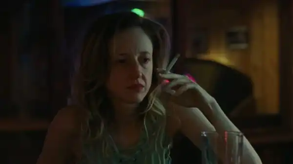 To Leslie Trailer: Andrea Riseborough Leads Drama Film