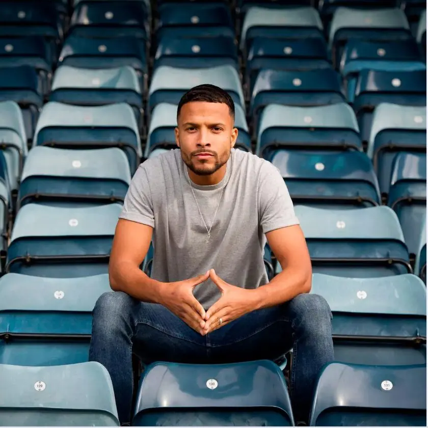 Ex-Manchester United midfielder, Thompson is dead