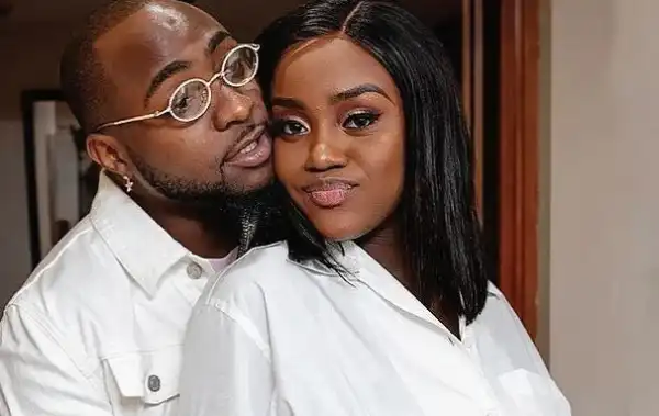 So You Can Talk – Singer, Davido Queries Chioma Over New Video