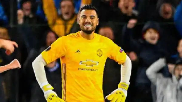 Roma coach Mourinho goes for released Man Utd keeper Romero