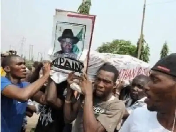 Overfeeding Gave Us Energy To Fight Jonathan, Now Buhari Has Cured Us With Mass Starvation - Reno Omokri Says As Egg Price Increases