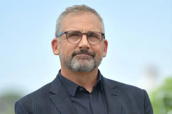 Steve Carrell Joins Netflix’s Four Seasons Cast Opposite Tina Fey