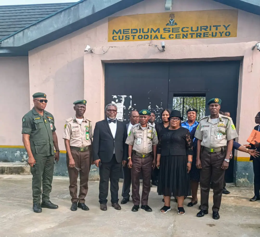 Akwa Ibom CJ frees 123 inmates