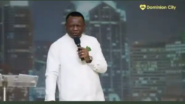 2023: Pastor David Ogbueli Drums Support For Peter Obi In Front Of Large Congregation (Video)
