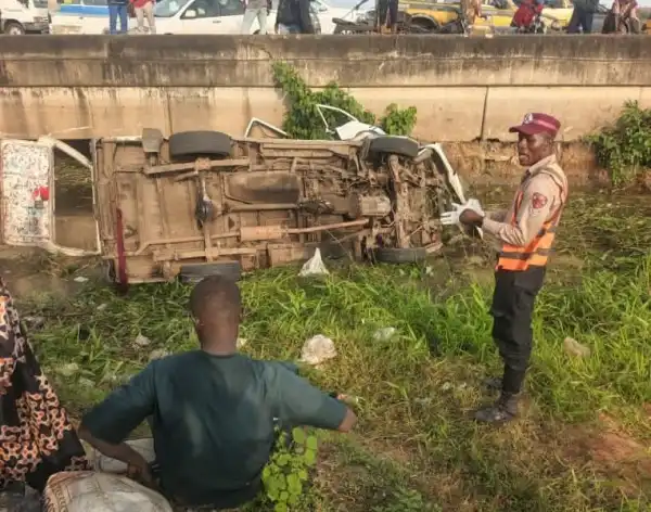 Three passengers die, 10 others injured in Ogun multiple road crash