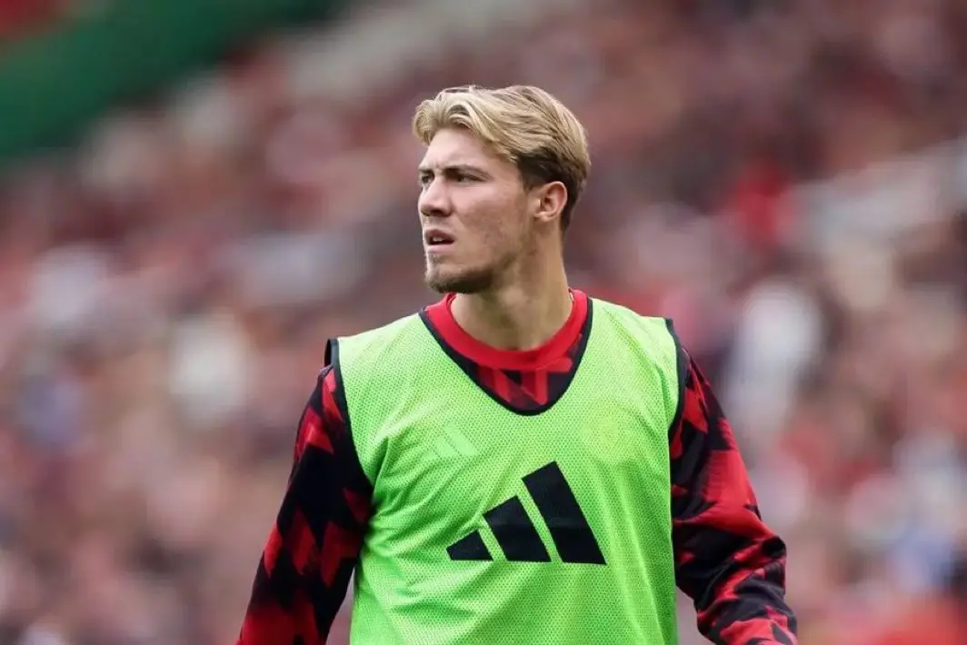 Transfer: Napoli join Hojlund race as Man Utd eye Wharton