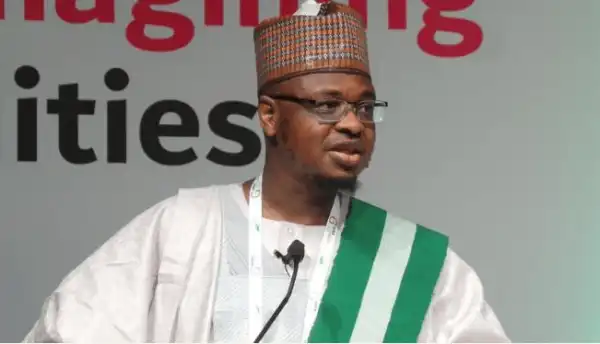 Nobody is allowed to have more than 3 sim cards – Communications Minister