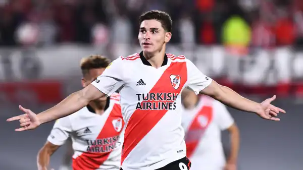 Man City complete £14m Alvarez signing