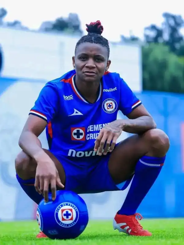Transfer: Kanu completes move to Mexican club Cruz Azul Femenil