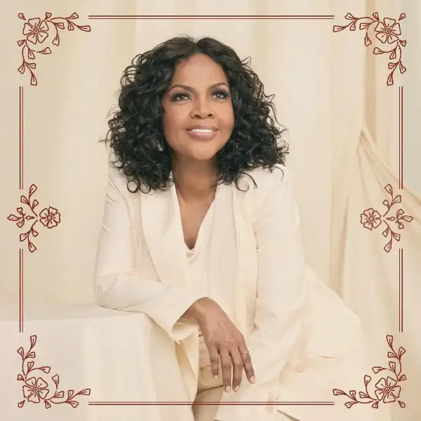 CeCe Winans – The First Noel