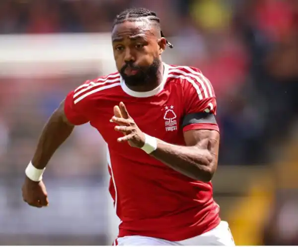 Transfer: Dennis to join Turkish club Basaksehir on loan