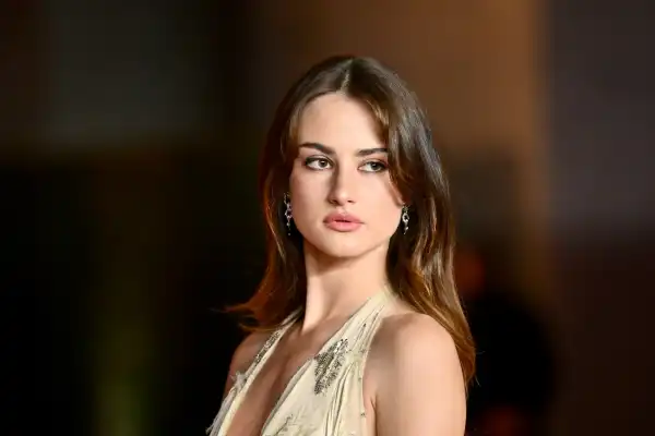 Amanda Knox Hulu Series Casts Grace Van Patten in Lead Role