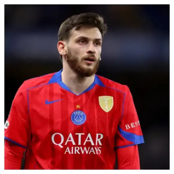 EPL: Arsenal in shock move to sign Kvaratskhelia from PSG