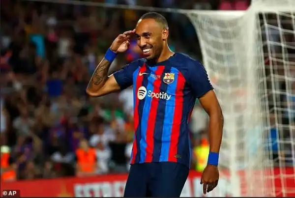 Barcelona Offer Pierre-Emerick Aubameyang To Chelsea For £21m