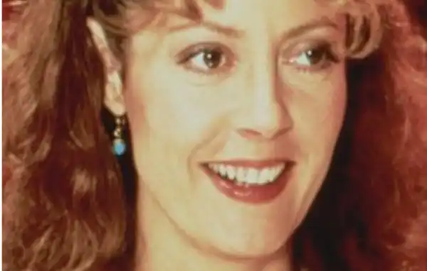 Biography & Career Of Susan Dee Robbins