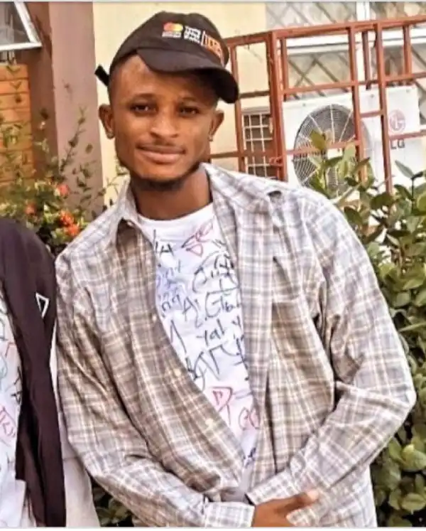 You For Collect Wotowoto – Nigerians React As Troll Who Insulted Davido And His Son Tenders Apology