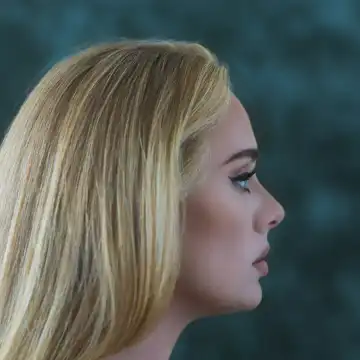 Adele – I Drink Wine