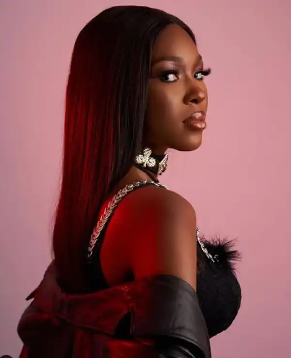 Hugs Are Banned In 2022 - BBNaija