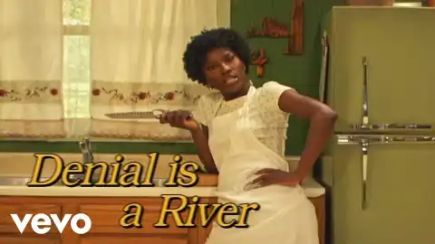 Doechii - DENIAL IS A RIVER (Video)
