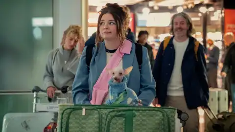 Lena Dunham’s Netflix Show Too Much Gets Release Date, New Photos