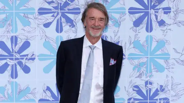 Sir Jim Ratcliffe fires warning to Glazer family over Man Utd price