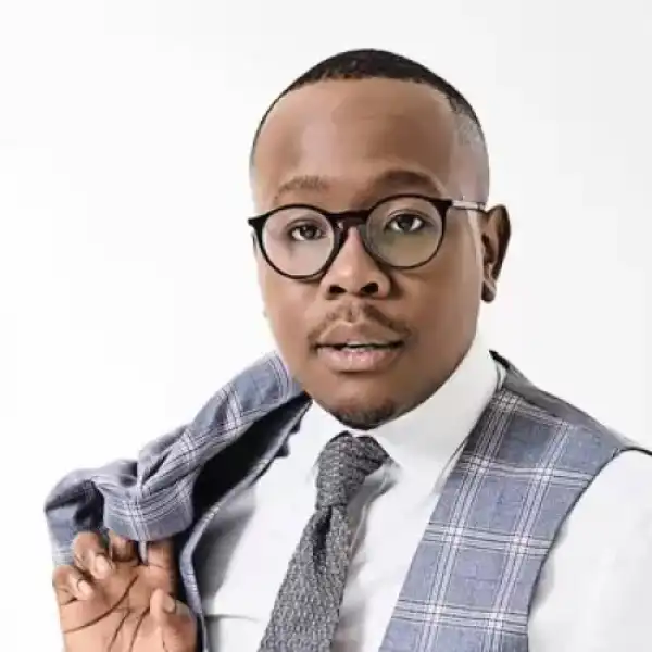 Khaya Mthethwa – Outpouring (Live)