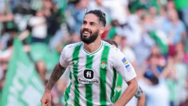 Real Betis need to do crowdfunding to sign Antony permanently from Man Utd – Isco