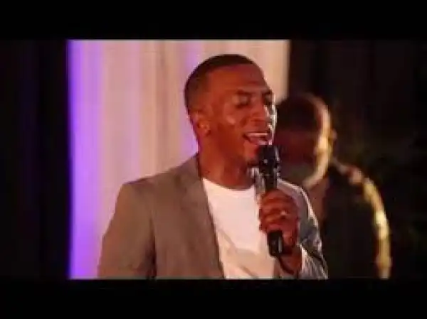 Dumi Mkokstad – Sidlula Ezintweni Ezinzima