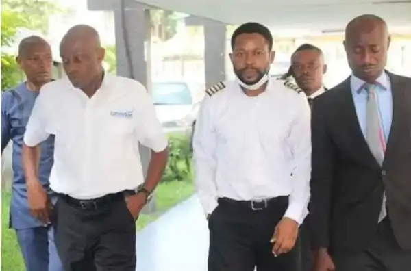 Two Pilots Arrested For Flying In Expatriates Into Rivers State Amid Lockdown