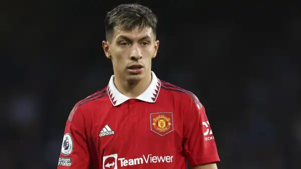 Lisandro Martinez: Edwin van der Sar confirms Arsenal were given 