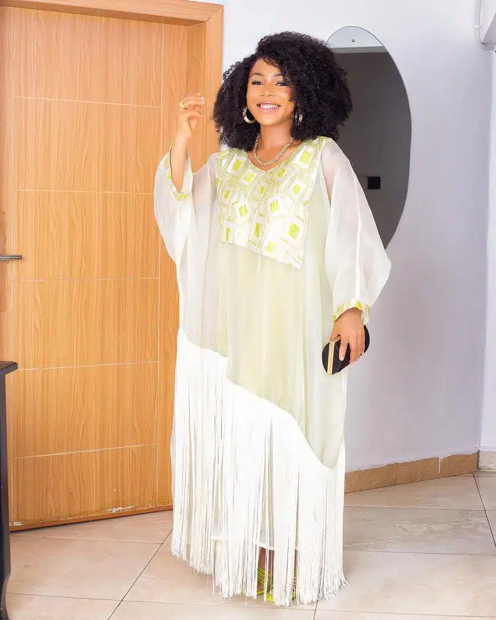Ifu Ennada narrates how a demon tried attacking her for praising God