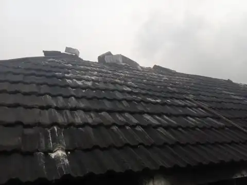 Properties worth millions of naira destroyed as fire ravages lounge, residential building in Ibadan