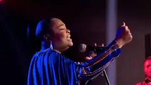 Tinuade – We Adore Him (Video)