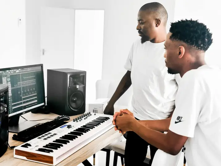 Sam Deep, Mawhoo & Eemoh – Ngikhathele